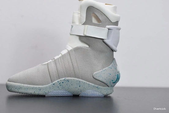 NIKE MAG 1218
